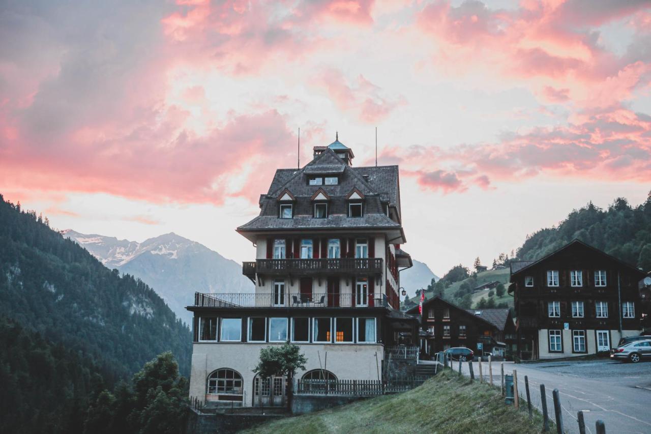 Historisches Hotel Baeren Kiental Exterior foto